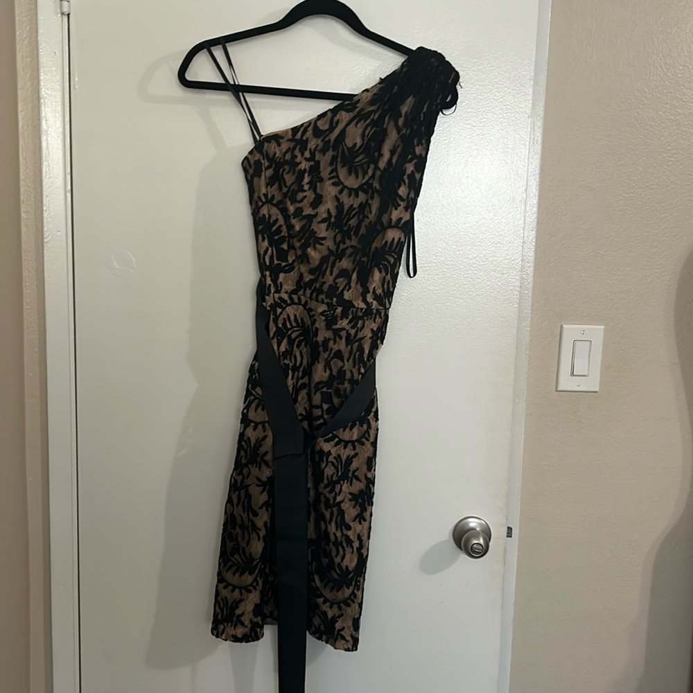 Women’s dress